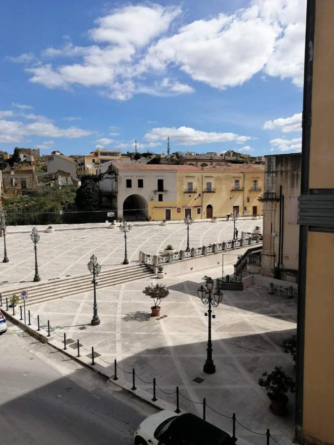 Montalbano House - Casa Vacanze Santa Margherita di Belice Bagian luar foto